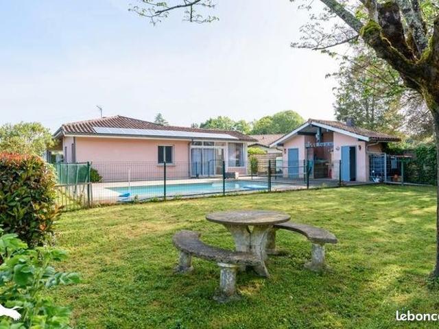 Maison 6 pièces 161 m²