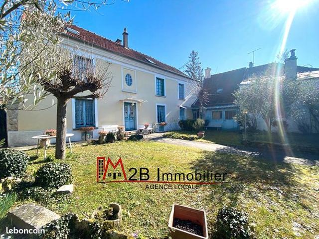 Maison 6 pièces 161 m²