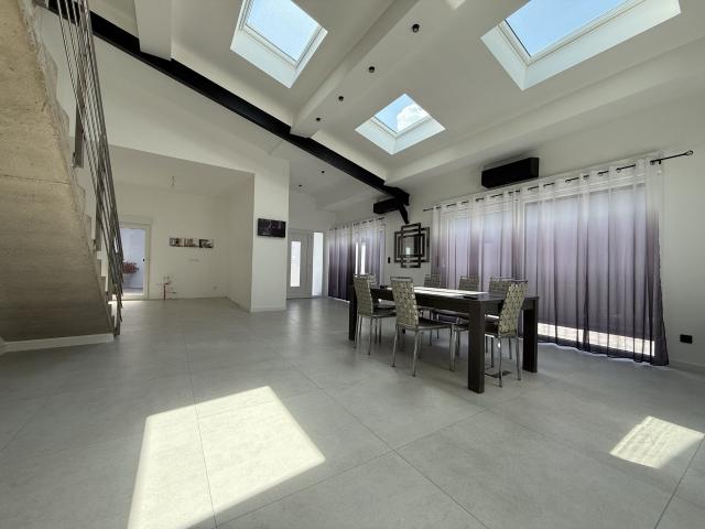 Maison 6 pièces 161 m²