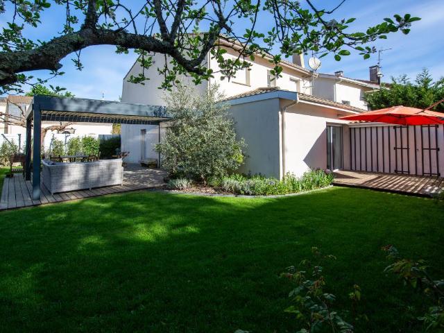 Maison 6 pièces 161 m²