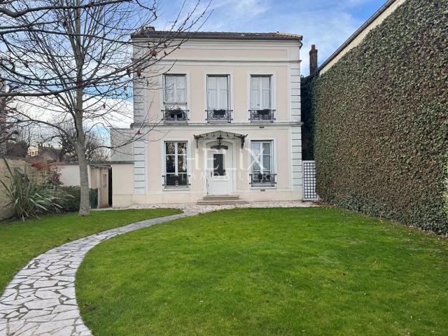 Maison 6 pièces 161 m²