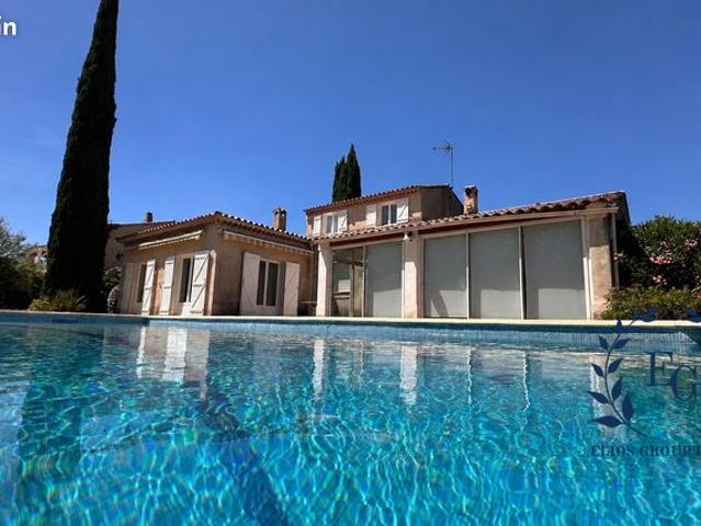 Maison 6 pièces 161 m²