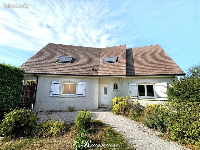 Maison 6 pièces 161 m²