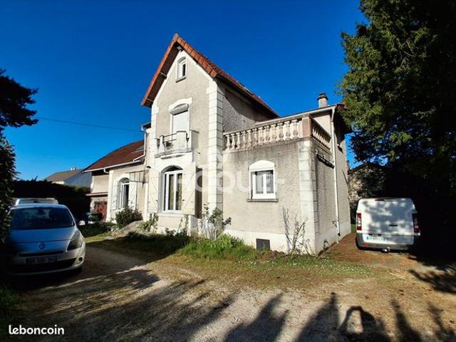 Maison 6 pièces 161 m²