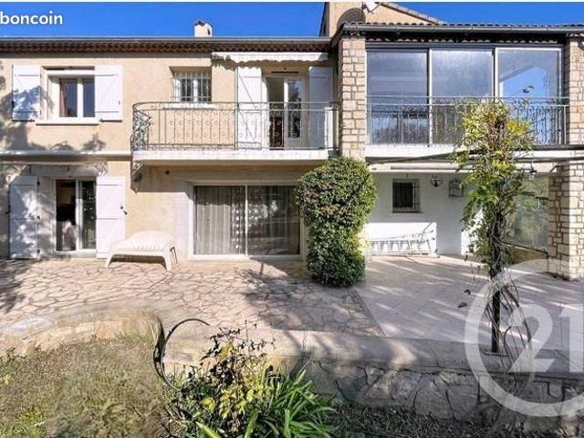 Maison 6 pièces 161 m²
