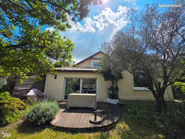 Maison 6 pièces 161 m²