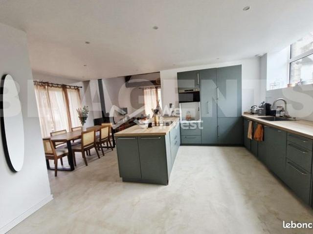 Maison 6 pièces 161 m²