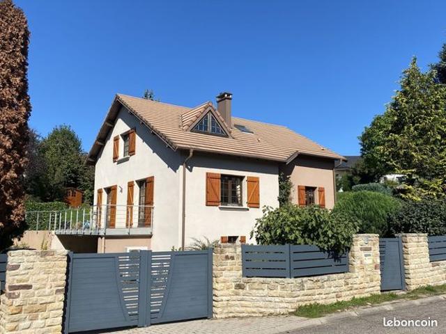 Maison 6 pièces 162 m²