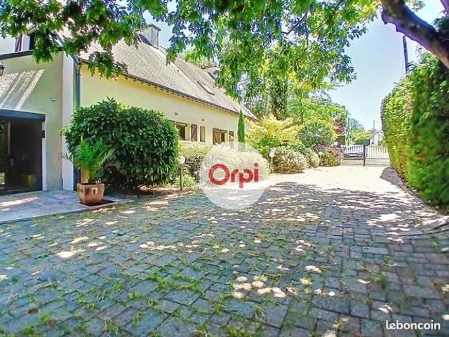 Maison 6 pièces 162 m²