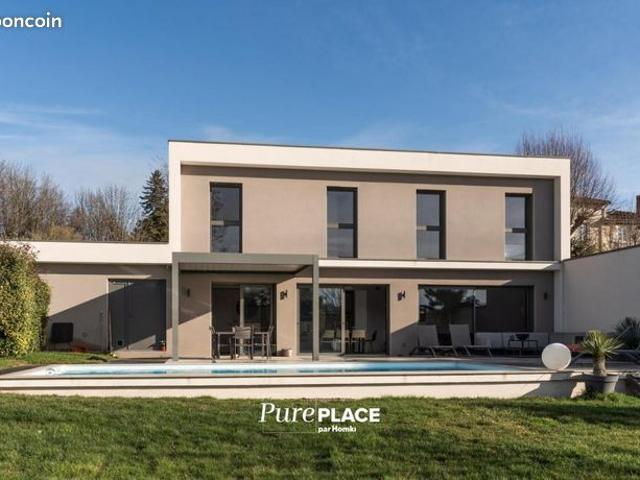 Maison 6 pièces 162 m²