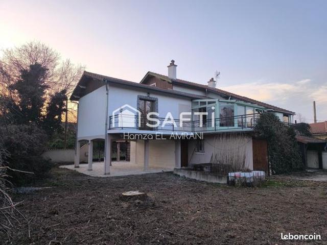 Maison 6 pièces 162 m²