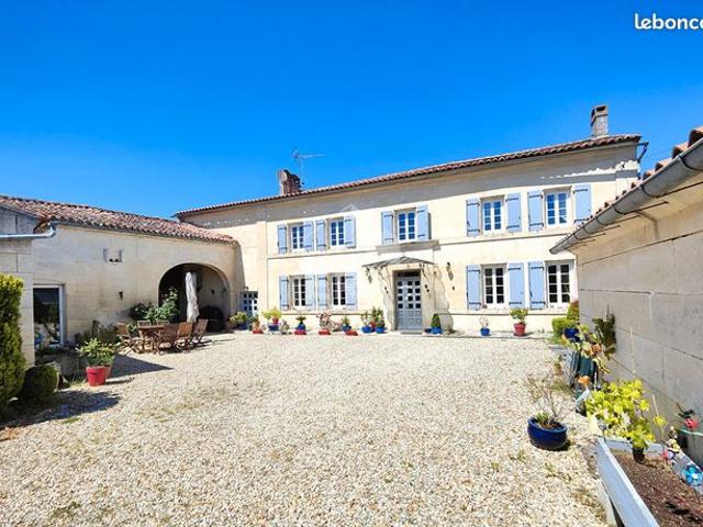 Maison 6 pièces 162 m²