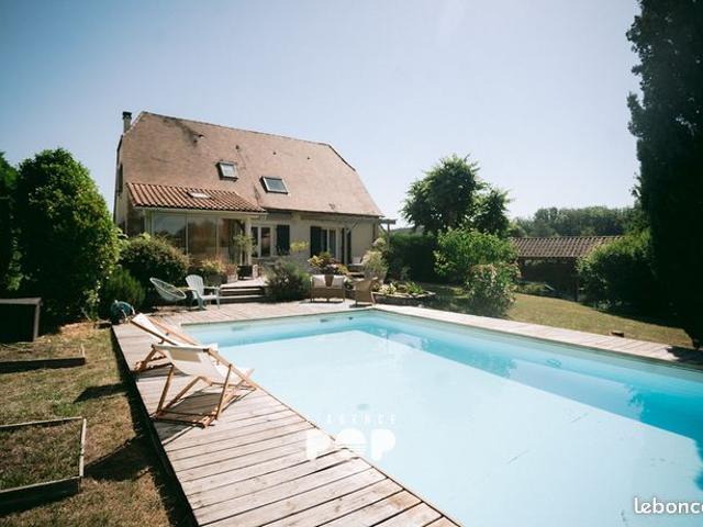 Maison 6 pièces 162 m²