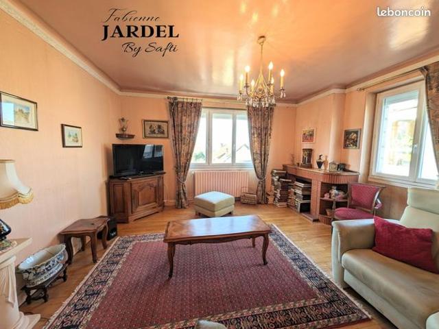 Maison 6 pièces 162 m²