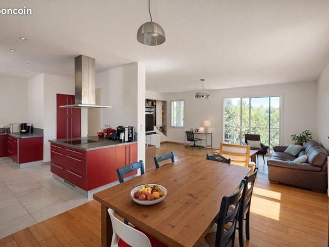 Maison 6 pièces 162 m²