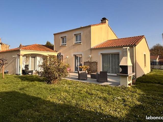 Maison 6 pièces 162 m²