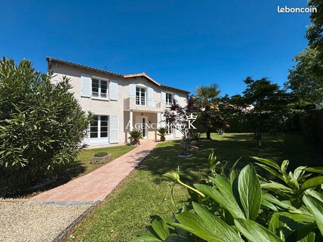 Maison 6 pièces 162 m²