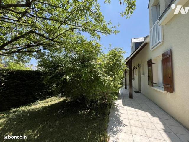 Maison 6 pièces 162 m²