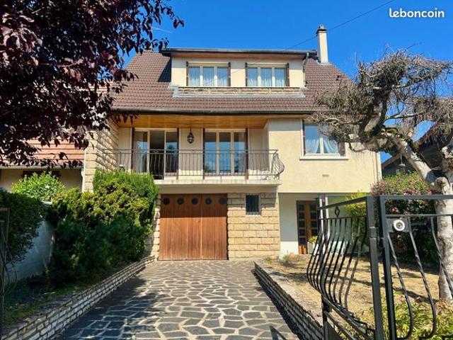 Maison 6 pièces 162 m²