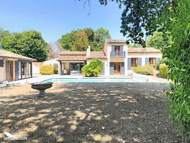 Maison 6 pièces 162 m²