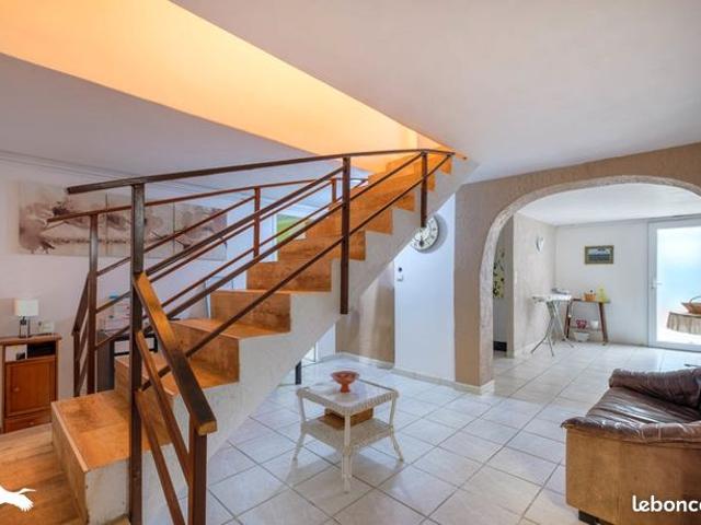 Maison 6 pièces 162 m²