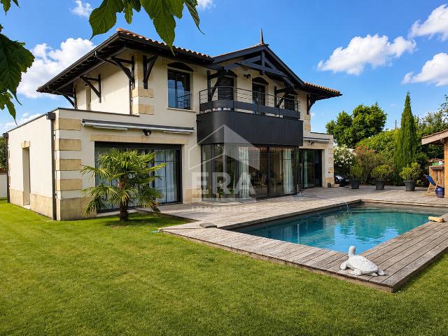 Maison 6 pièces 162 m²