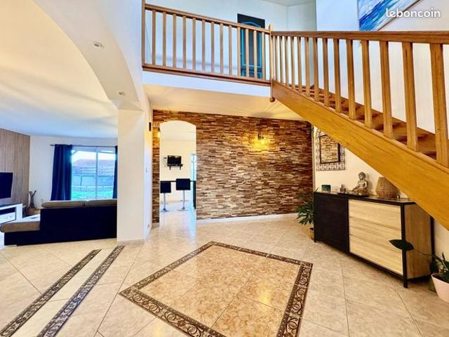 Maison 6 pièces 162 m²