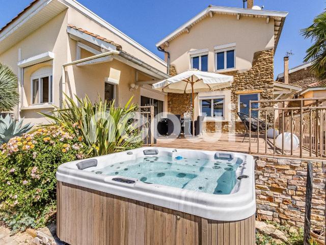 Maison 6 pièces 162 m²