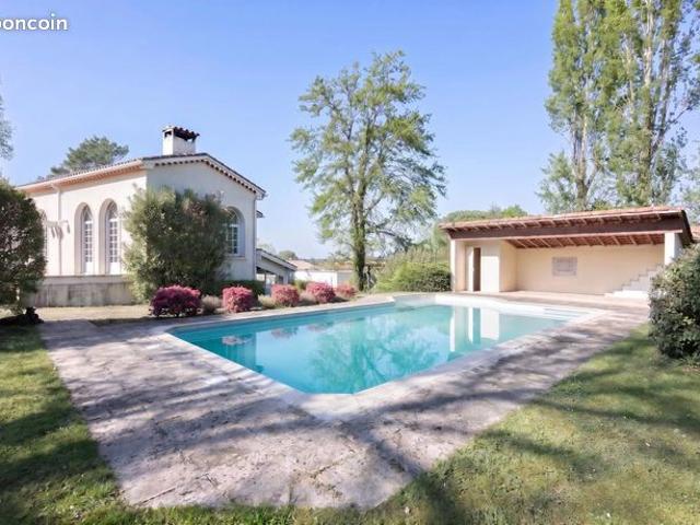 Maison 6 pièces 162 m²