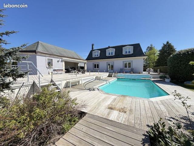 Maison 6 pièces 162 m²