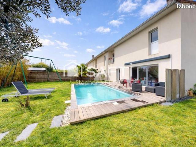 Maison 6 pièces 162 m²