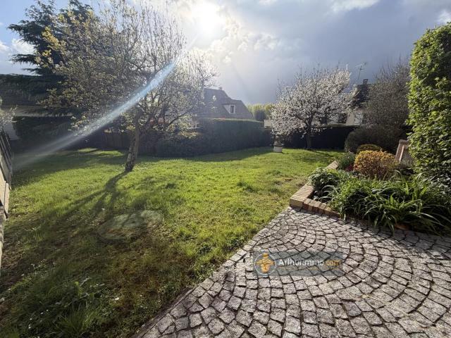 Maison 6 pièces 163 m²