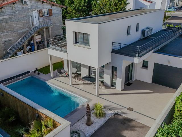 Maison 6 pièces 163 m²