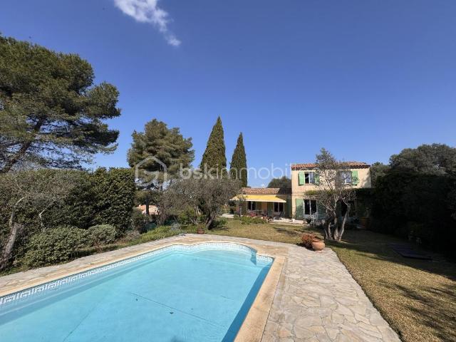 Maison 6 pièces 163 m²