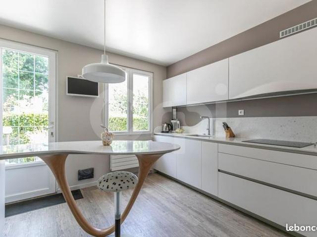 Maison 6 pièces 163 m²