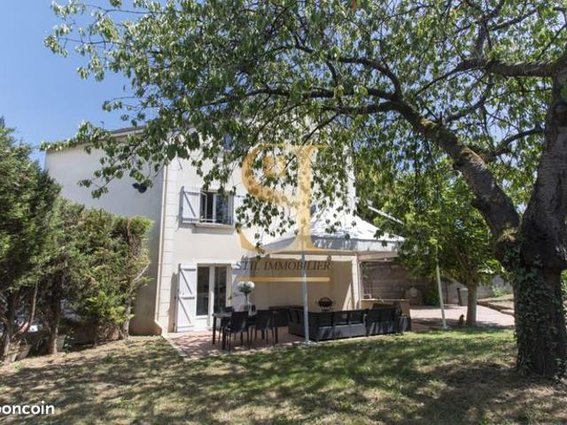Maison 6 pièces 163 m²