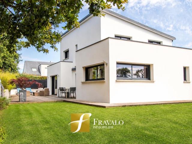 Maison 6 pièces 163 m²