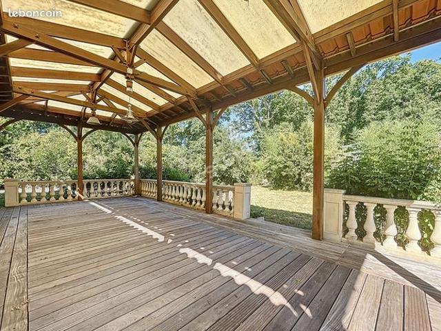 Maison 6 pièces 163 m²