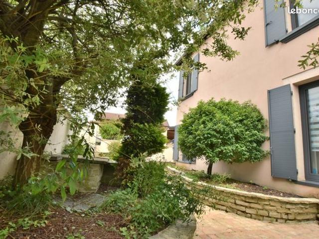 Maison 6 pièces 163 m²