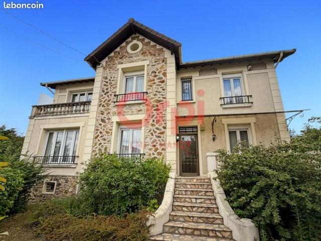 Maison 6 pièces 163 m²