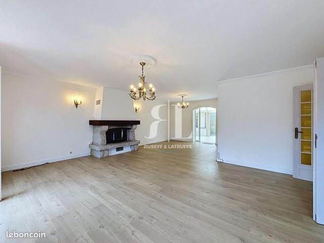 Maison 6 pièces 163 m²
