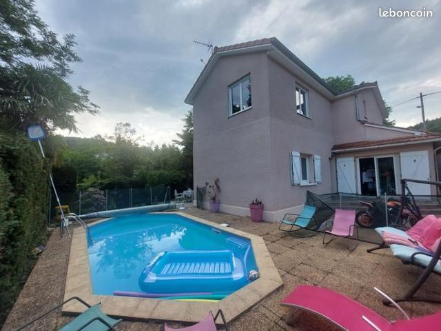 Maison 6 pièces 163 m²