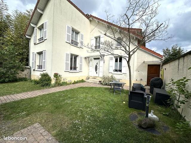 Maison 6 pièces 163 m²