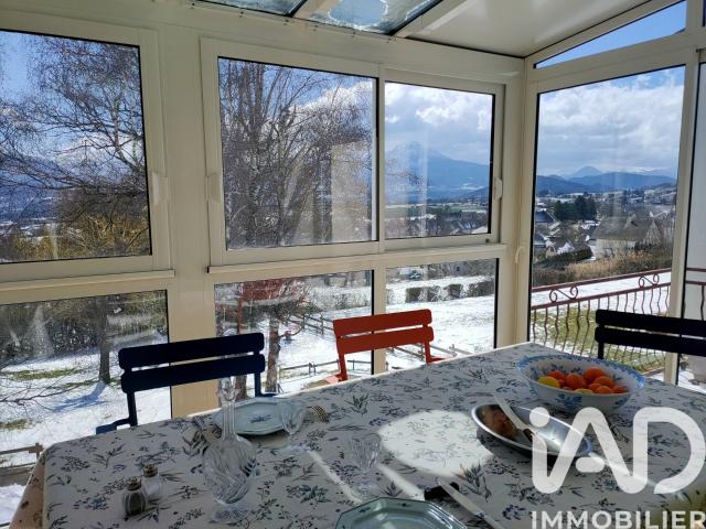 Maison 6 pièces 174 m²