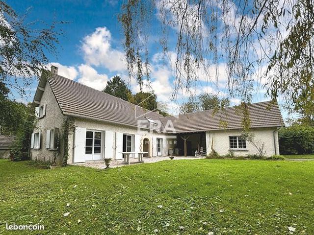Maison 6 pièces 174 m²
