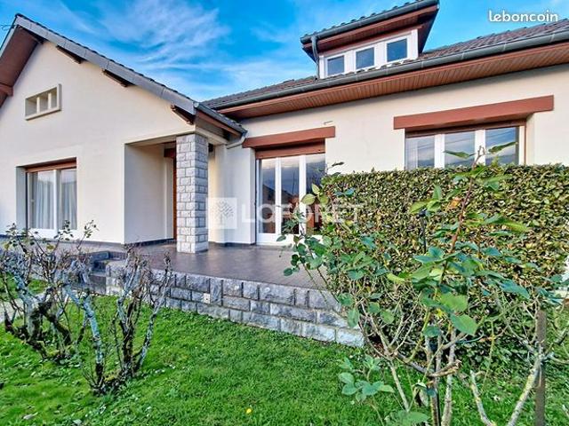 Maison 6 pièces 174 m²