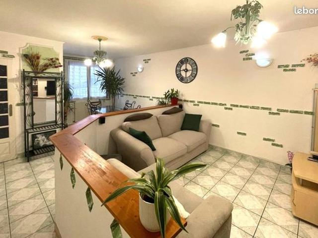 Maison 6 pièces 174 m²