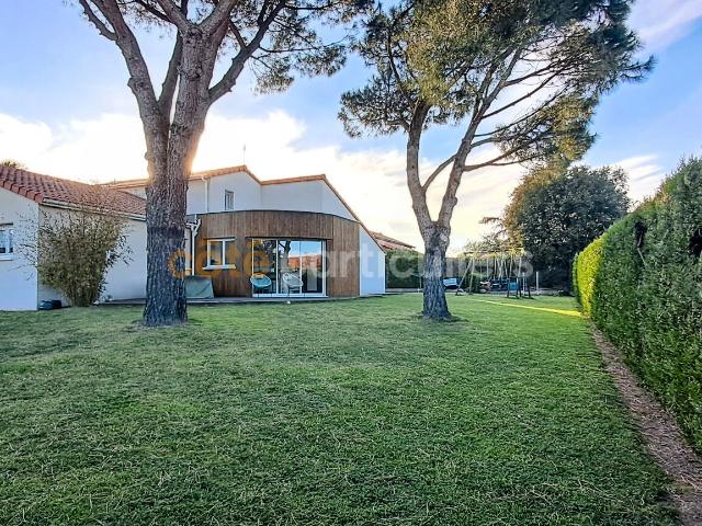 Maison 6 pièces 174 m²