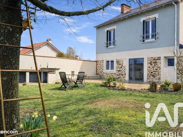 Maison 6 pièces 174 m²