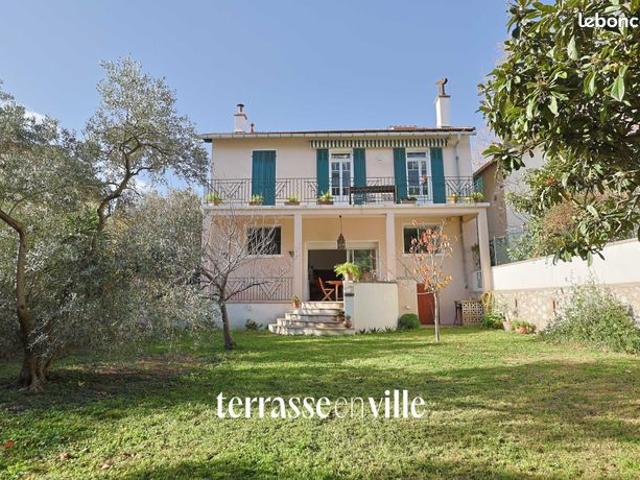 Maison 6 pièces 174 m²